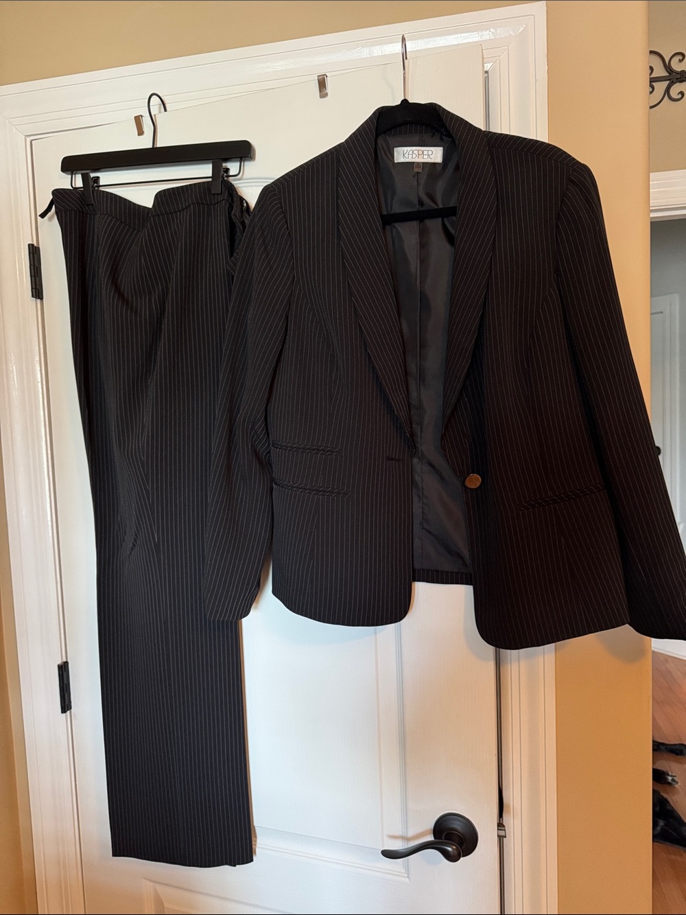 Kasper Black Pinstripe Women's Blazer & Pants Set